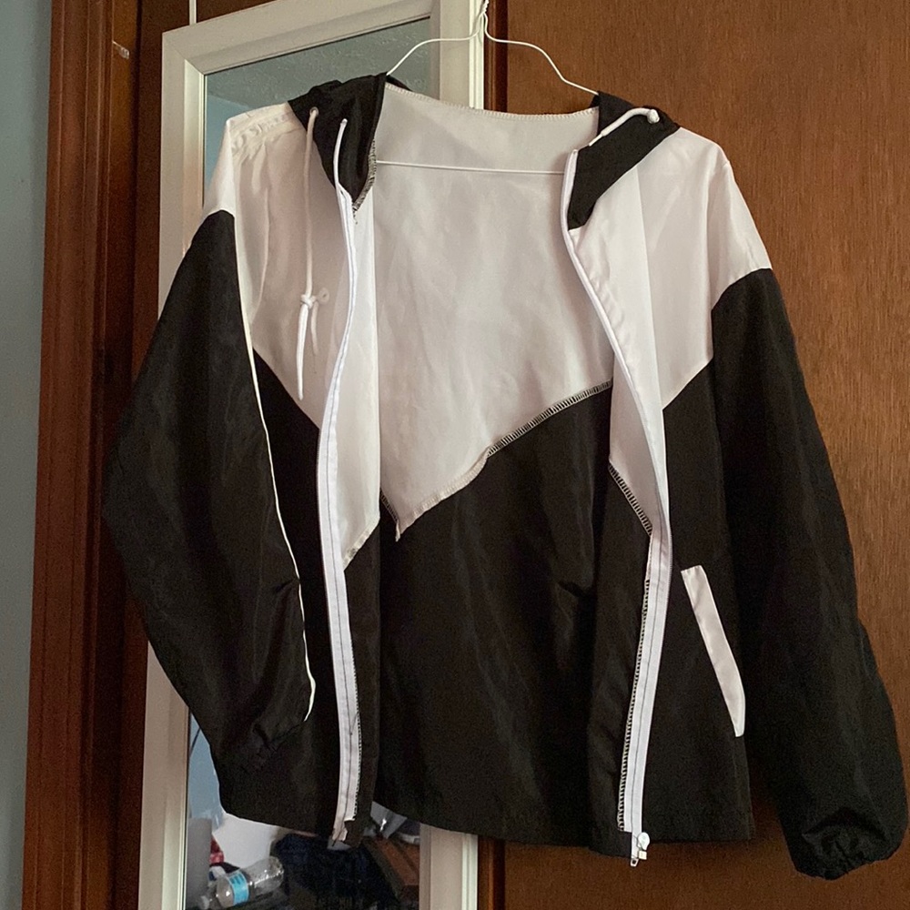 Lightweight raincoat